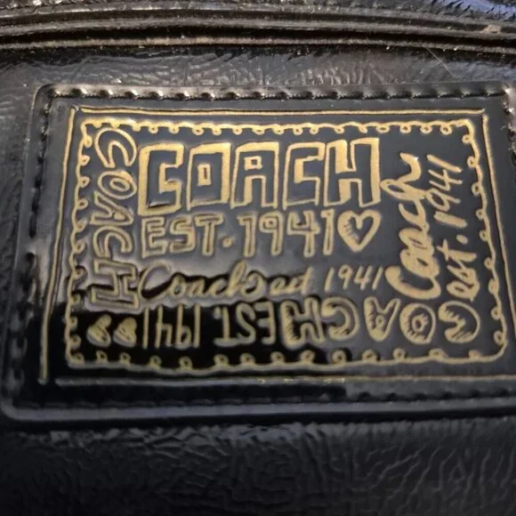 Coach Peyton Black Leather Hobo Bag F20108 Gold Hardware Zip Heart Charm - Picture 2 of 8